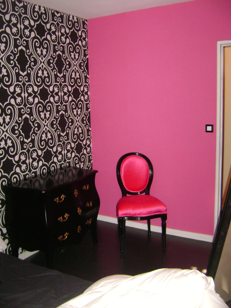 Peinture et papier peint chambre domont 95 101 768x1024.jpg